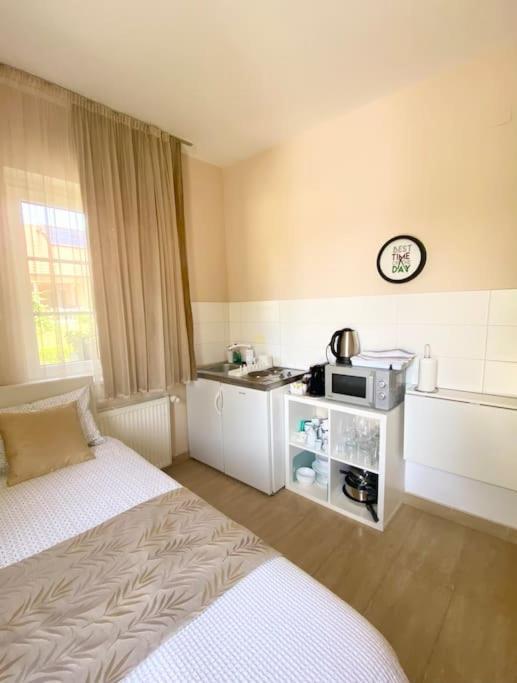Linden Garden Apartment โพสโตยนา ภายนอก รูปภาพ